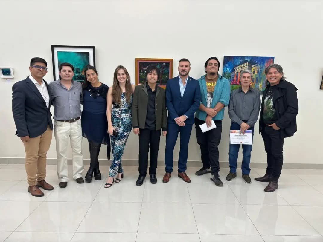 Acto de Premiación: Premiados del Concurso y Consejo Directivo de la Institución