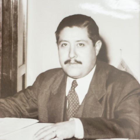 ESC. ELFIDIO ARMANDO <br>ARNEDO